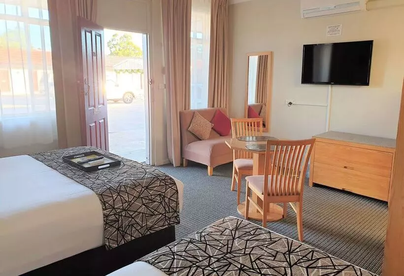 Best Western Endeavour Motel