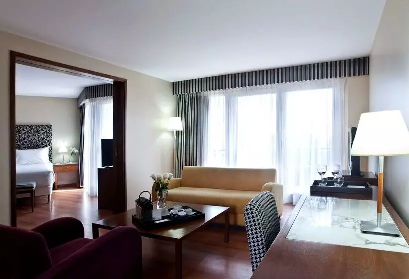 호텔 NH Córdoba Panorama