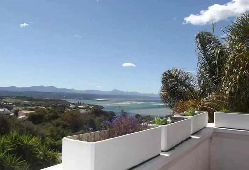 בית מלון כפרי Room With A View