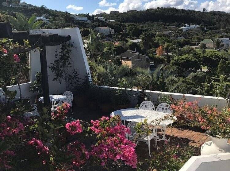 בית מלון כפרי Room With A View