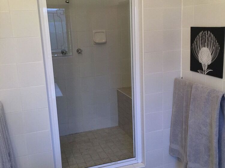 בית מלון כפרי Room With A View