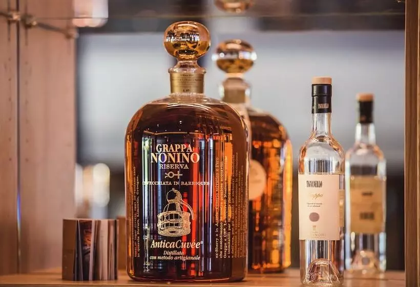 Отель Vier Jahreszeiten