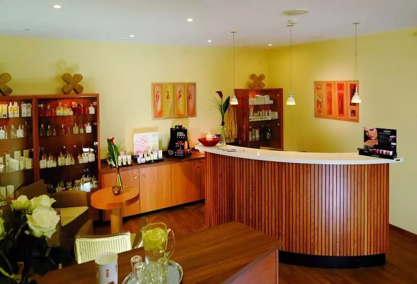 Отель Vier Jahreszeiten