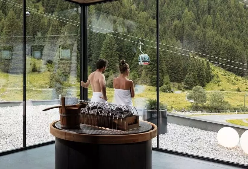 Отель Vier Jahreszeiten