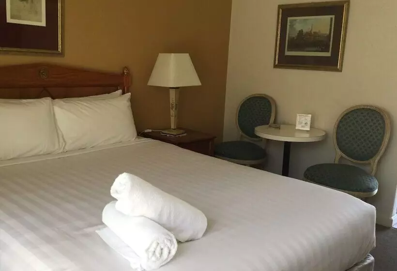 בית מלון כפרי Aberdeen Motor Inn