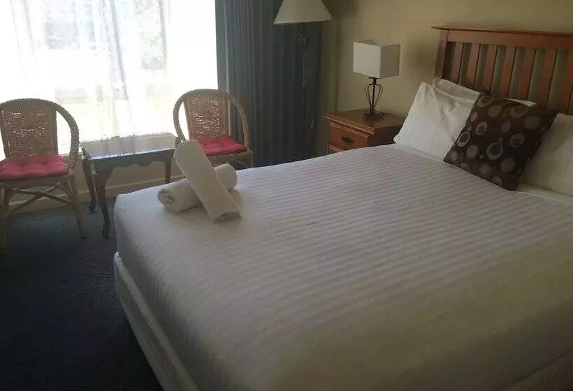 בית מלון כפרי Aberdeen Motor Inn