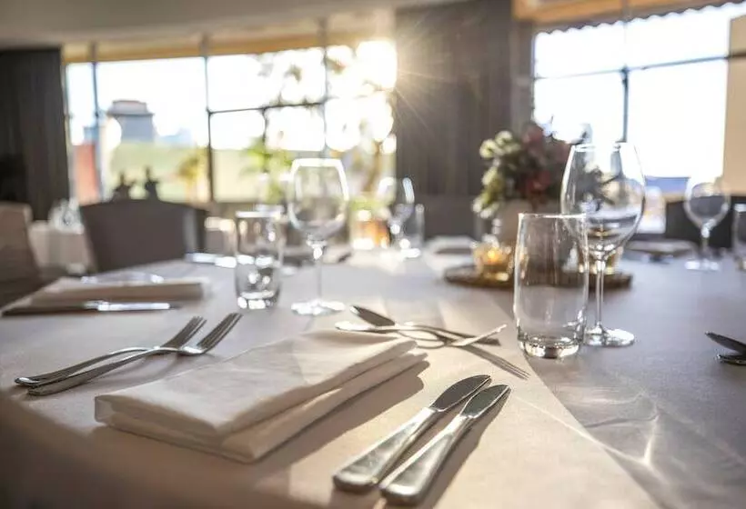 ホテル Holiday Inn Sydney Potts Point