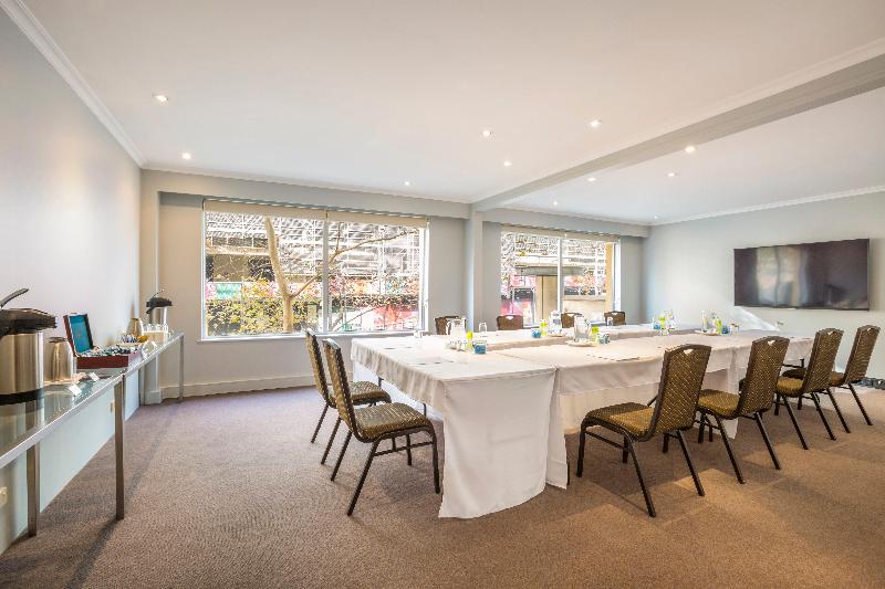 בית מלון כפרי Holiday Inn Sydney Potts Point