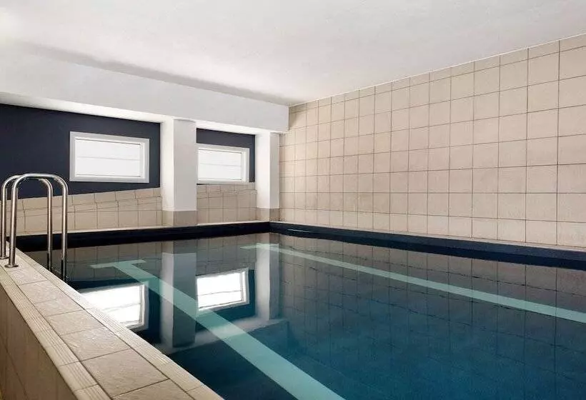 בית מלון כפרי Mantra On Northbourne