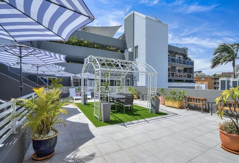 Nelson Towers Motel & Apartments