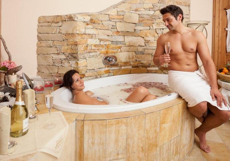 Wellness & Sporthotel Alpenhof