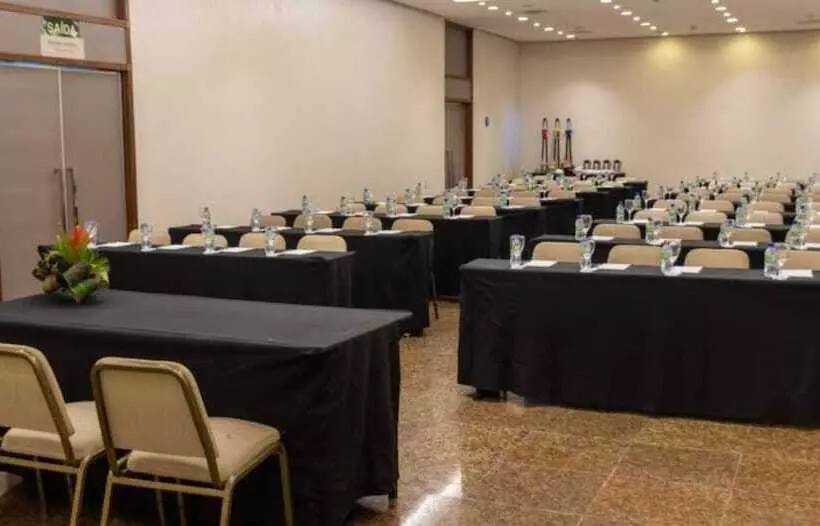 בית מלון כפרי Atlante Plaza