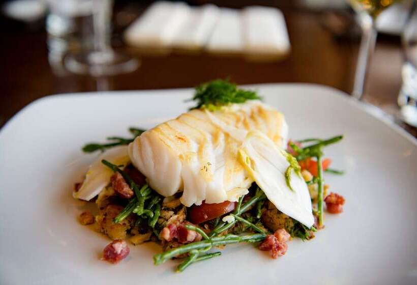 בית מלון כפרי Nevis Bank Inn