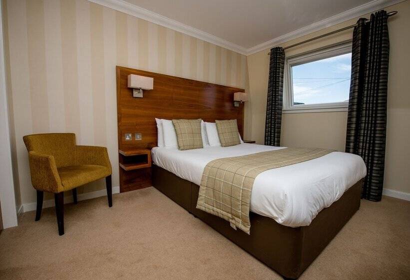 בית מלון כפרי Nevis Bank Inn