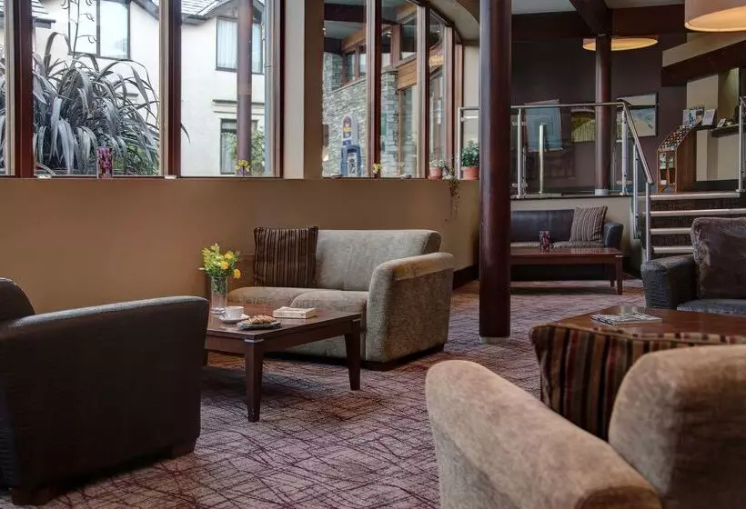 호텔 Lake District Castle Inn