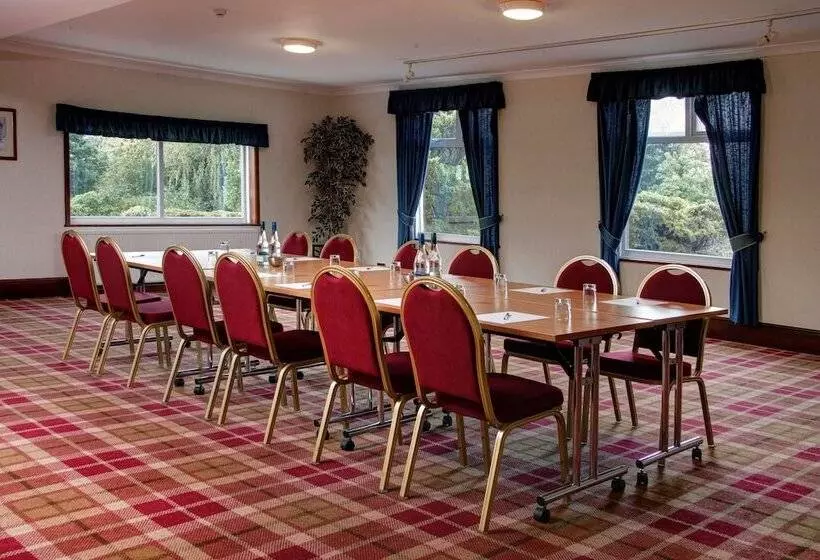 호텔 Lake District Castle Inn