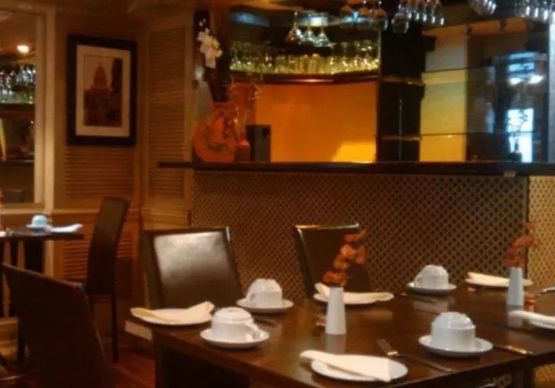 Cheshire Hotel Central London