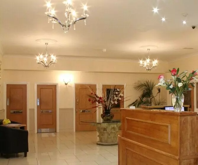 Отель Exeter Court