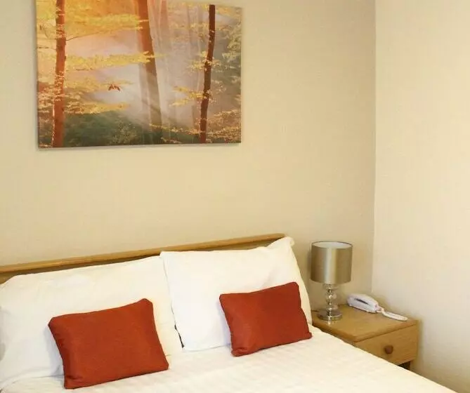 Отель Exeter Court