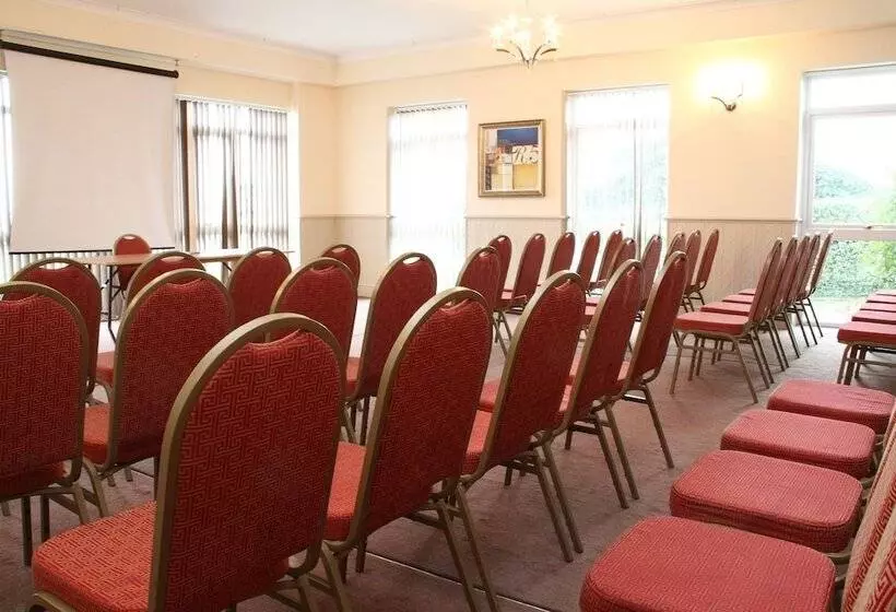 Отель Exeter Court