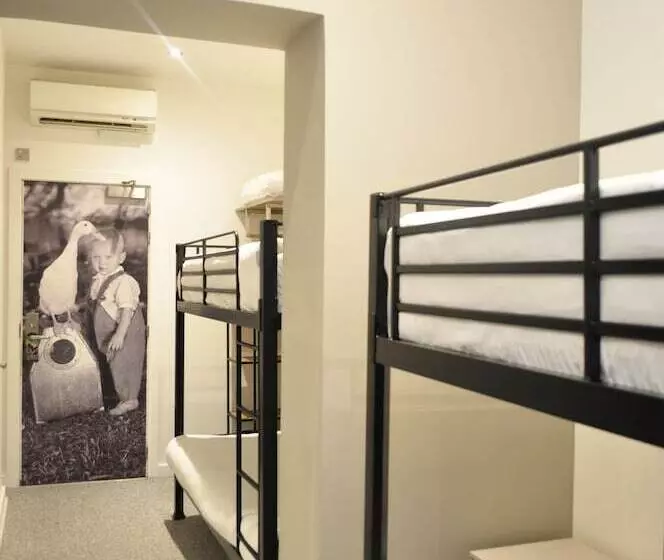 בית מלון כפרי Heeton Concept Kensington London