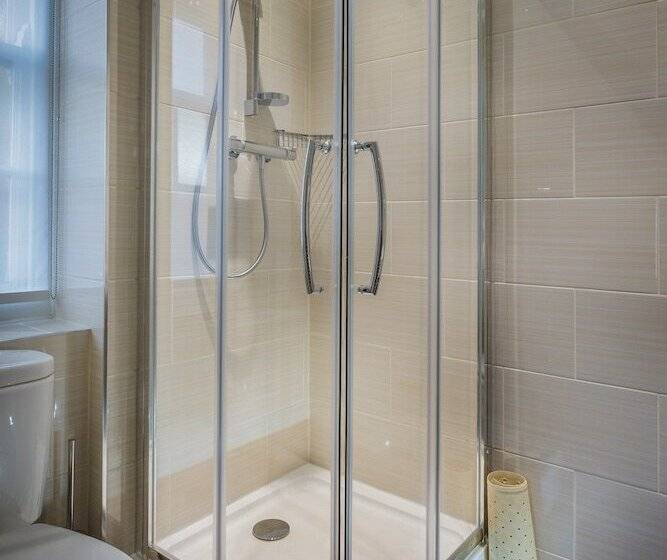 The Golden Fleece Hotel, Thirsk, North Yorkshire