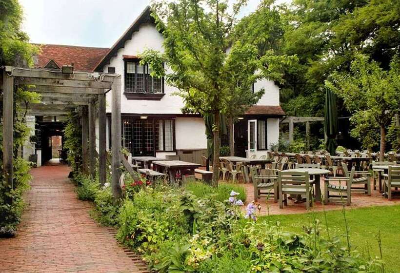 Hotel The Olde Bell, Bw Signature Collection