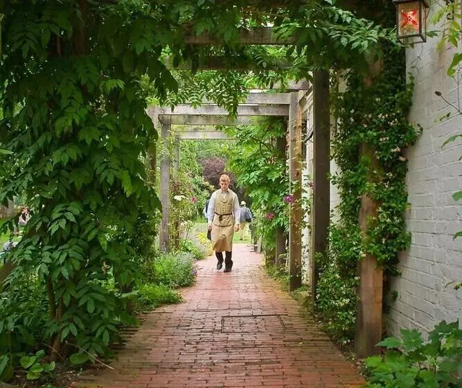 Отель The Olde Bell, Bw Signature Collection