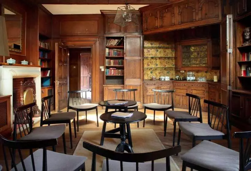 Отель The Olde Bell, Bw Signature Collection