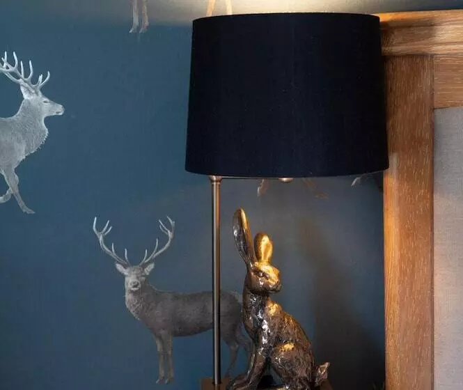 Отель The Olde Bell, Bw Signature Collection