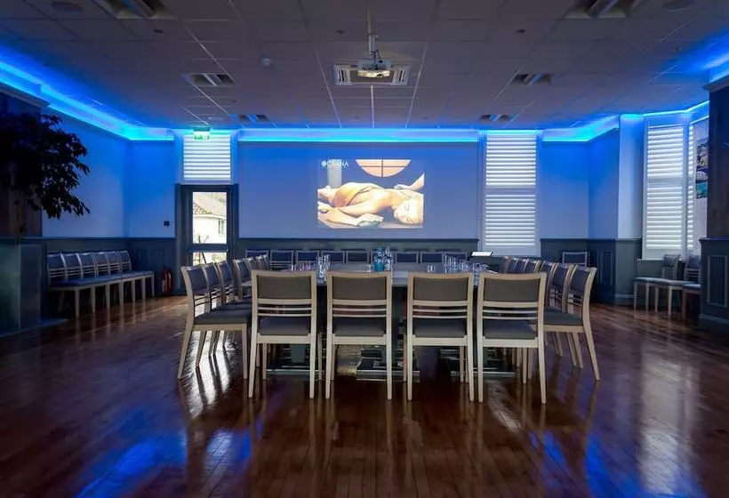 Ocean Beach Hotel & Spa   Oceana Collection