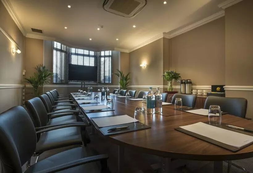 호텔 Corus  Hyde Park