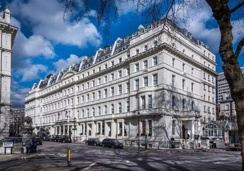 호텔 Corus  Hyde Park