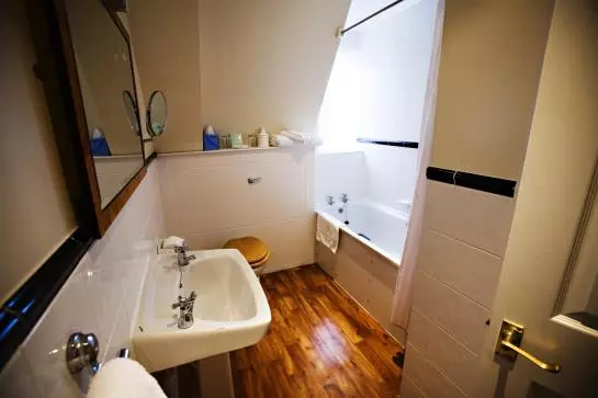 Отель Kitley House