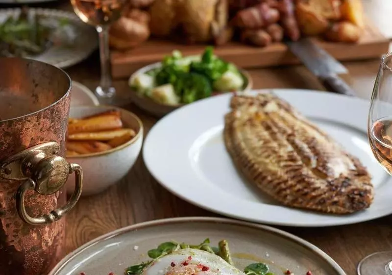 فندق The Mitre, Hampton Court