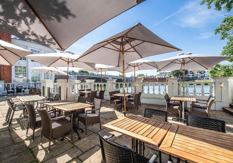 בית מלון כפרי The Mitre, Hampton Court