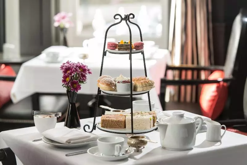 هتل Park International