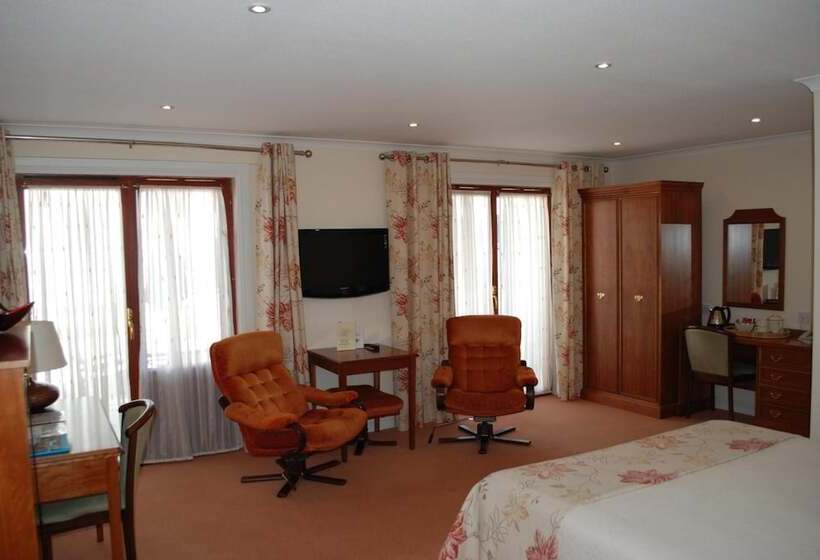 ホテル The Priory