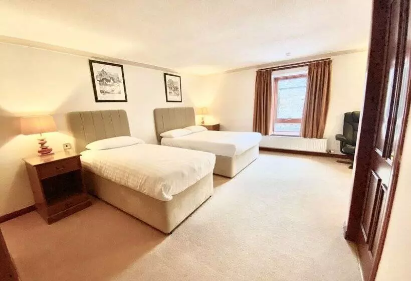 Отель The Priory