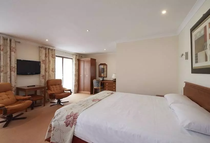 Отель The Priory