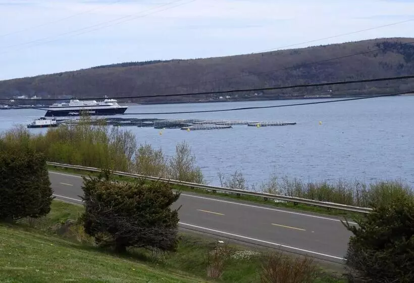 فندق Admiral Digby Inn Restaurant And Cottages