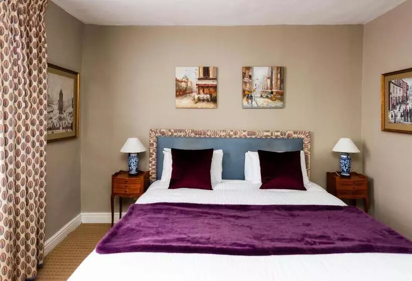 酒店 The George Inn