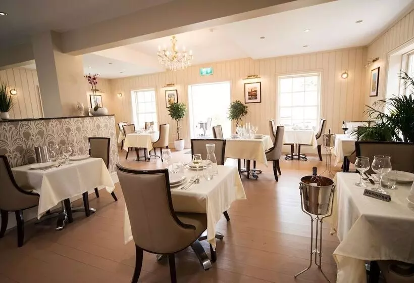 Отель East Walls