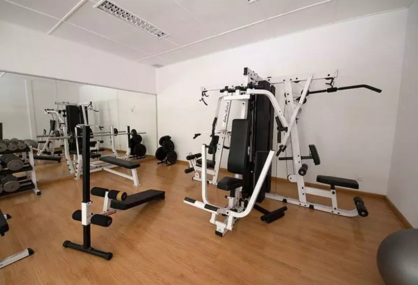 Отель Embassy Place