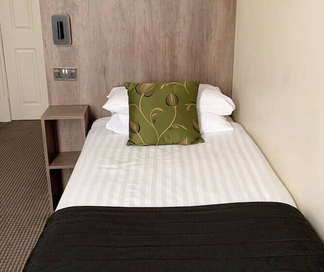 هتل Kensington Gardens