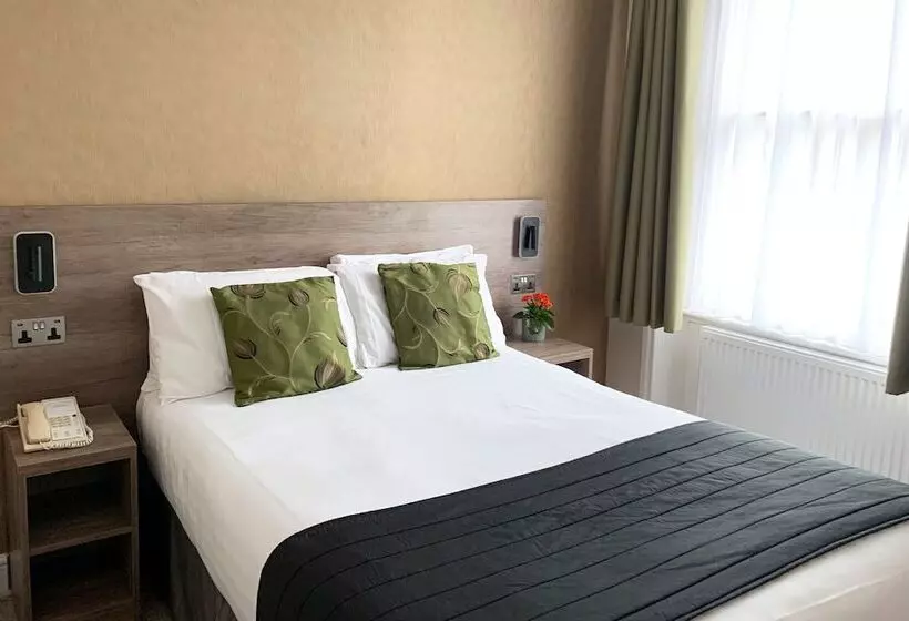 בית מלון כפרי Kensington Gardens