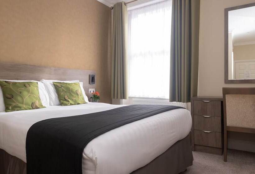 هتل Kensington Gardens