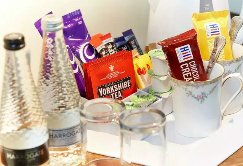 בית מלון כפרי White Horse Farm Inn