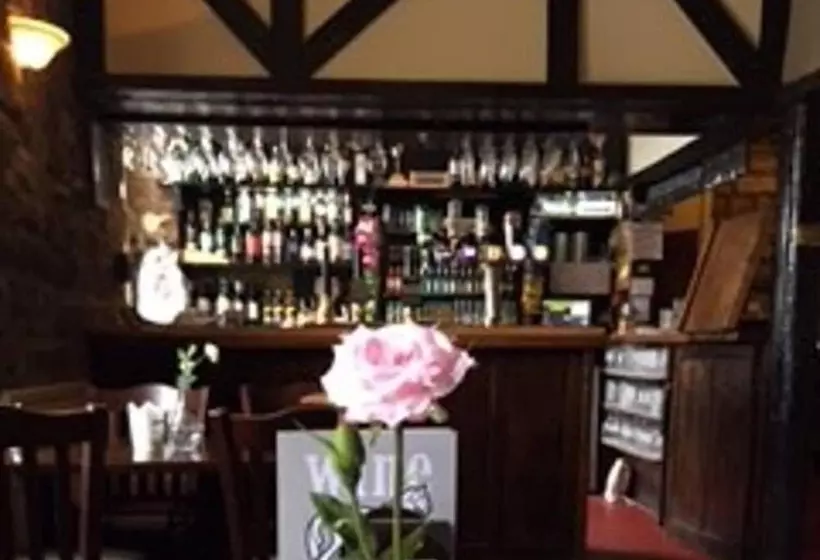 בית מלון כפרי White Horse Farm Inn