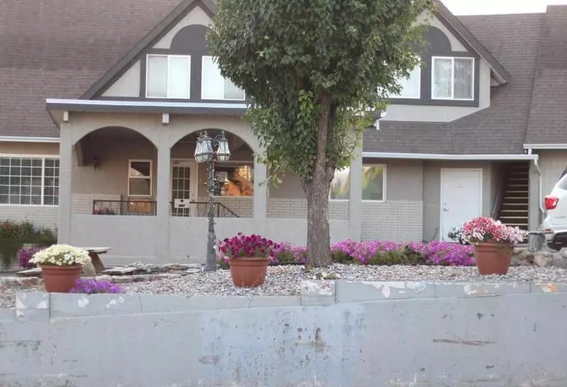 בית מלון כפרי Best Budget Inn & Suites Kamloops